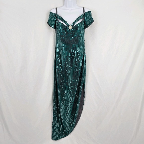 Oleg Cassini Dresses & Skirts - Oleg Cassini Evening Gown Emerald Green Sequin Size 5/6 Prom Dress Off Shoulder
